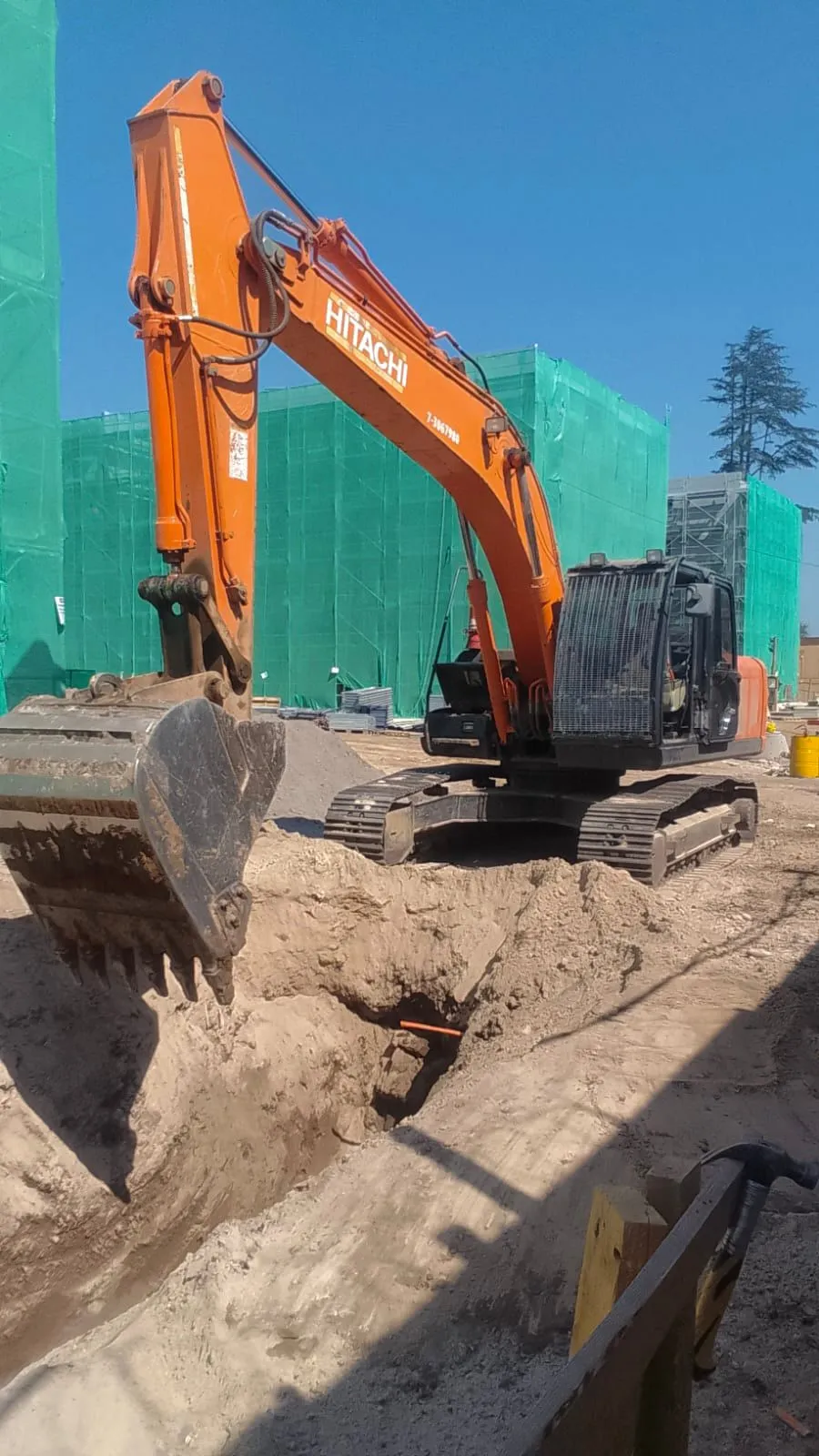 Arriendo de excavadora